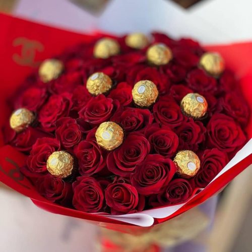 Be My Valentine’s – 50 Red Roses and Chocolate mix